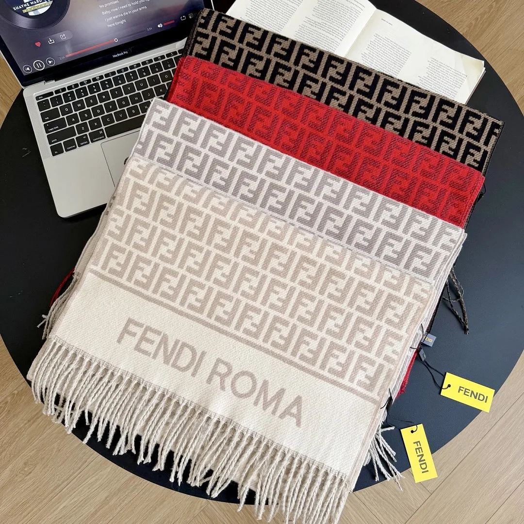 FENDI Wool Scarf
