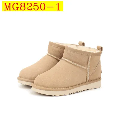 UGG Womens Classic Mini Fur Lined Ankle Winter Snow Boots