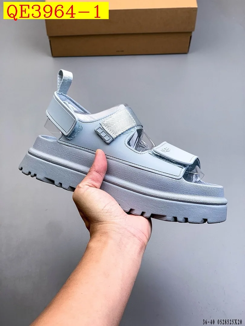 UGG GOLDENG LOW Slide