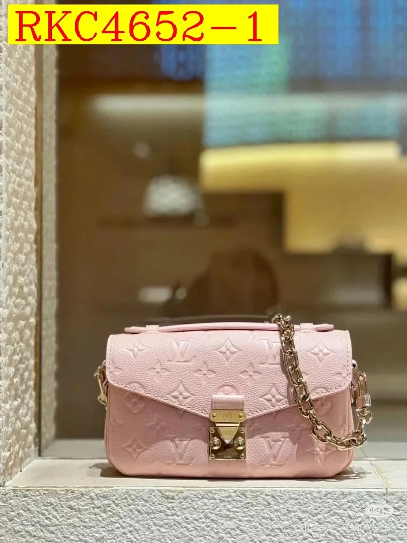 LV Shoulder bag