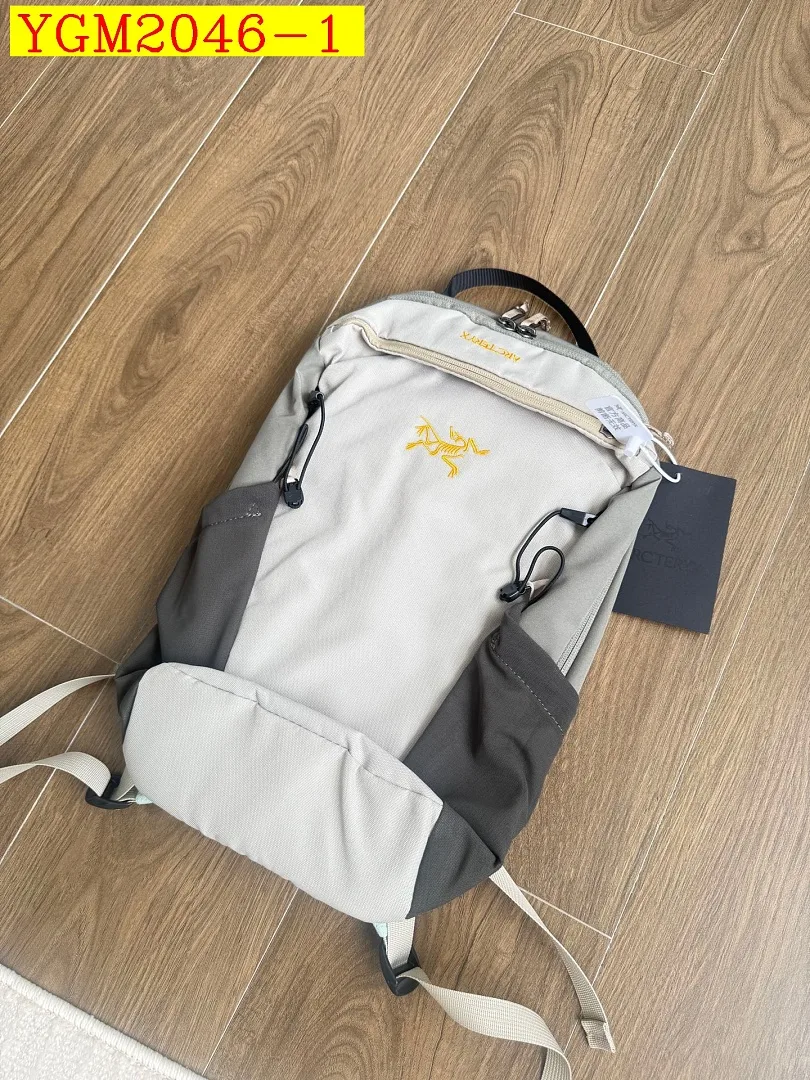 Arc'teryx Mantis 16L commuter backpack