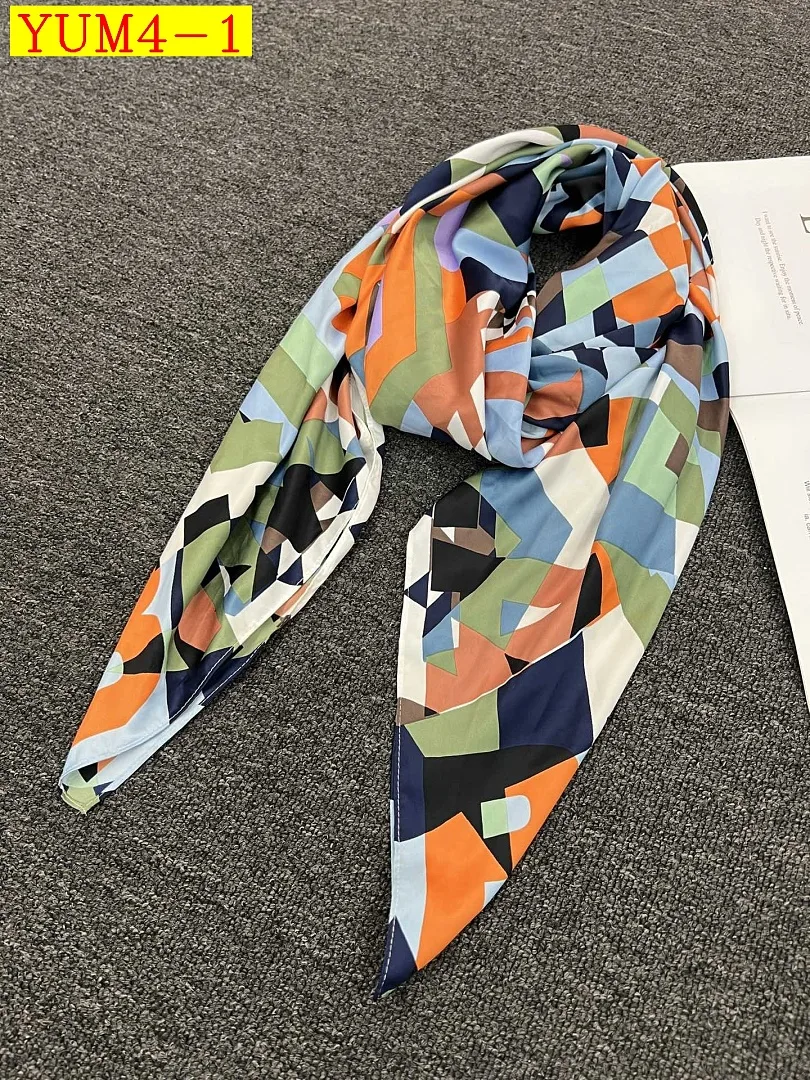 BIMBA Y LOLA Scarf